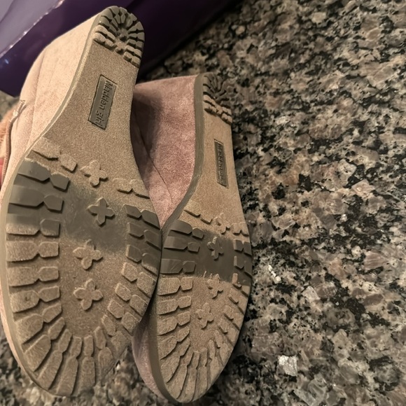 Madden Girl ankle wedge bootie NWT 7.5 - Picture 9 of 10